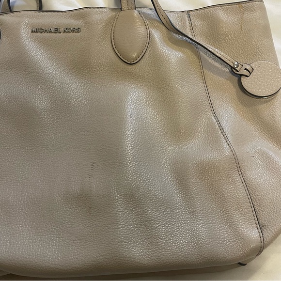 Michael Kors Leather Tote Bag - Picture 3 of 4